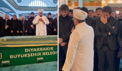 Annesinin cenazesinde Mahsun Kırmızıgül’e büyük ayıp