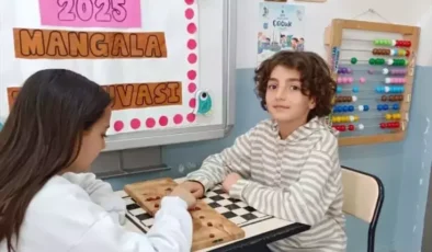 Yahya Bilal Bilen, Mangala Turnuvasında Kazandığı Madalyasını Gazzeli Çocuklara Hediye Etti